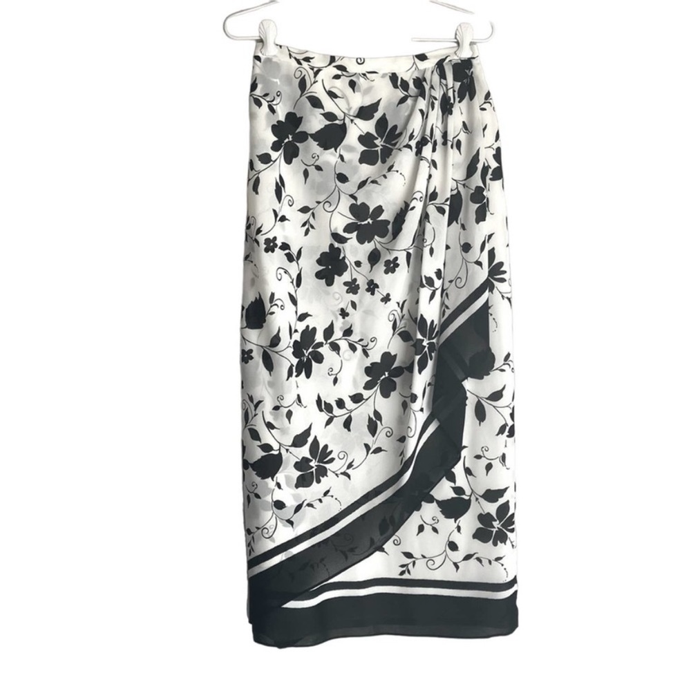 VTG David Warren New York black and white sheath skirt, women's size 6
